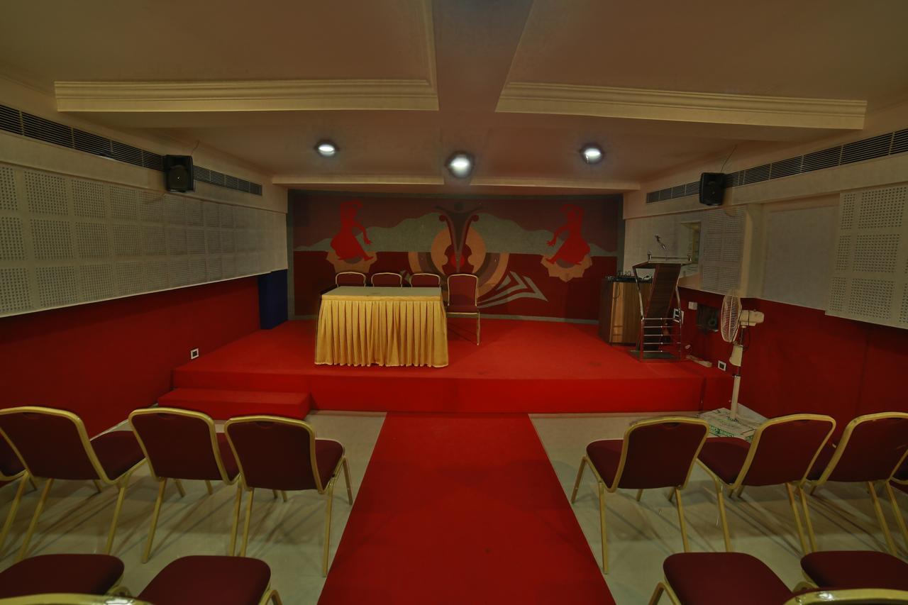 Hotel Horizon International Tullipurmbu Extérieur photo