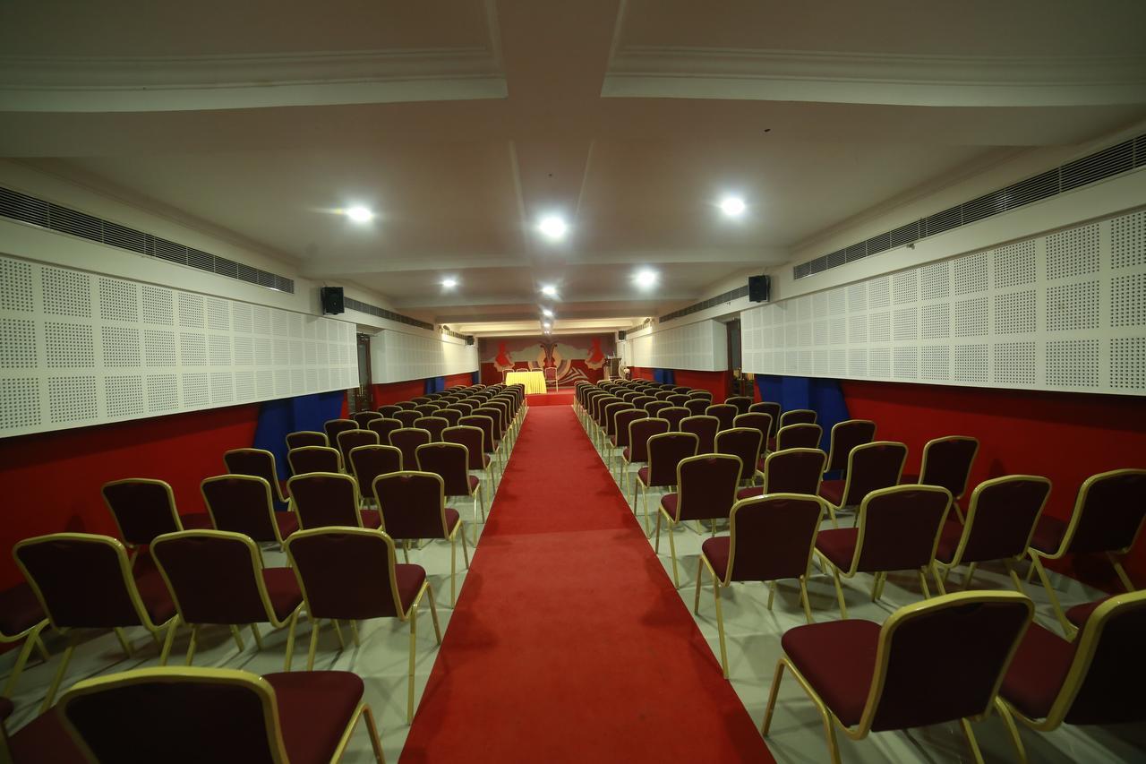 Hotel Horizon International Tullipurmbu Extérieur photo